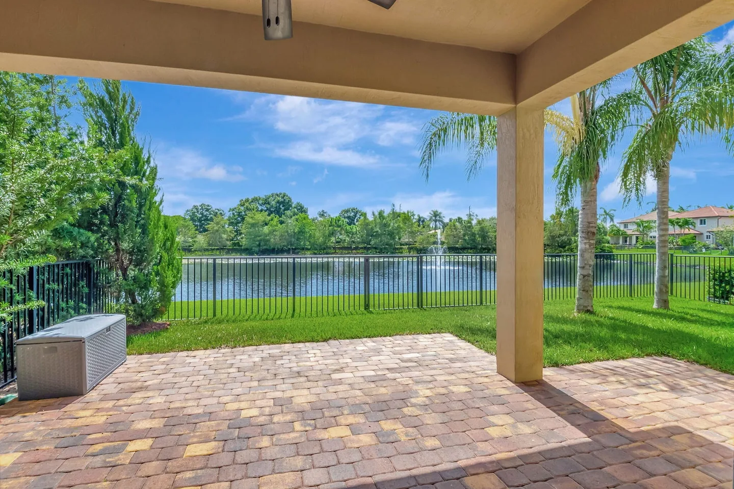 佛罗里达州地产 Lake Worth 5卧3浴 独栋别墅图片 9
