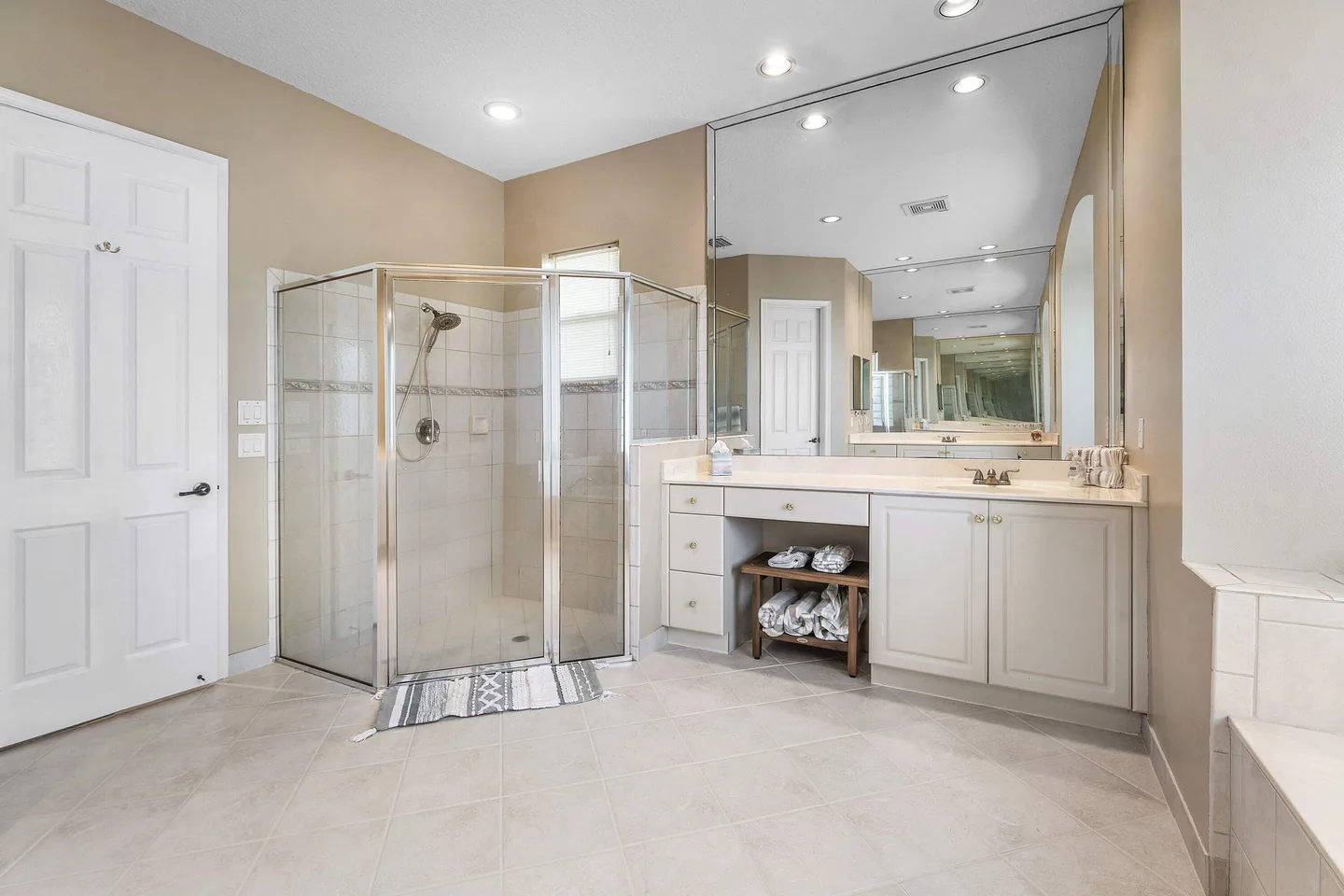 025-11130SilverRidge