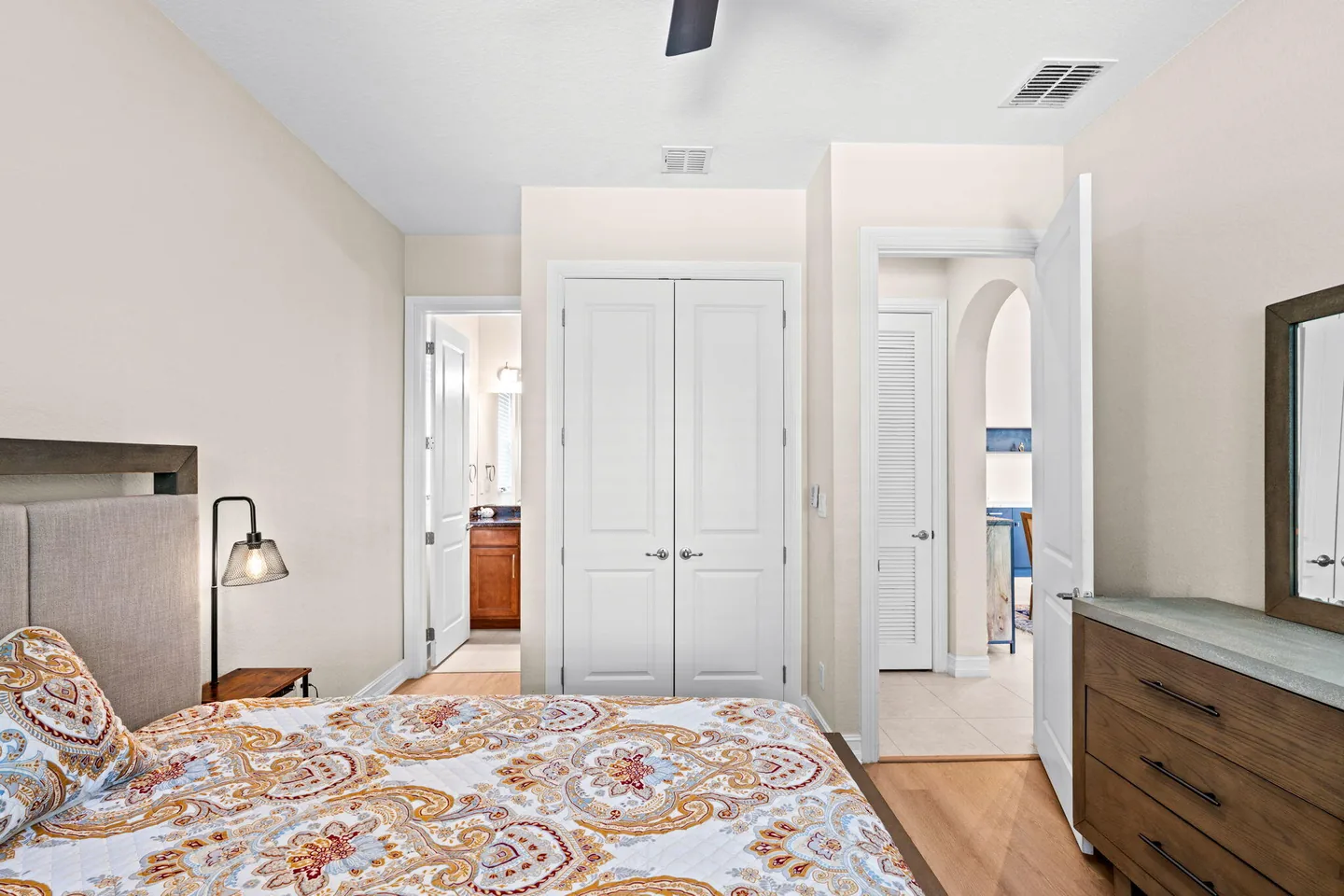 Bedroom w/Private Ba