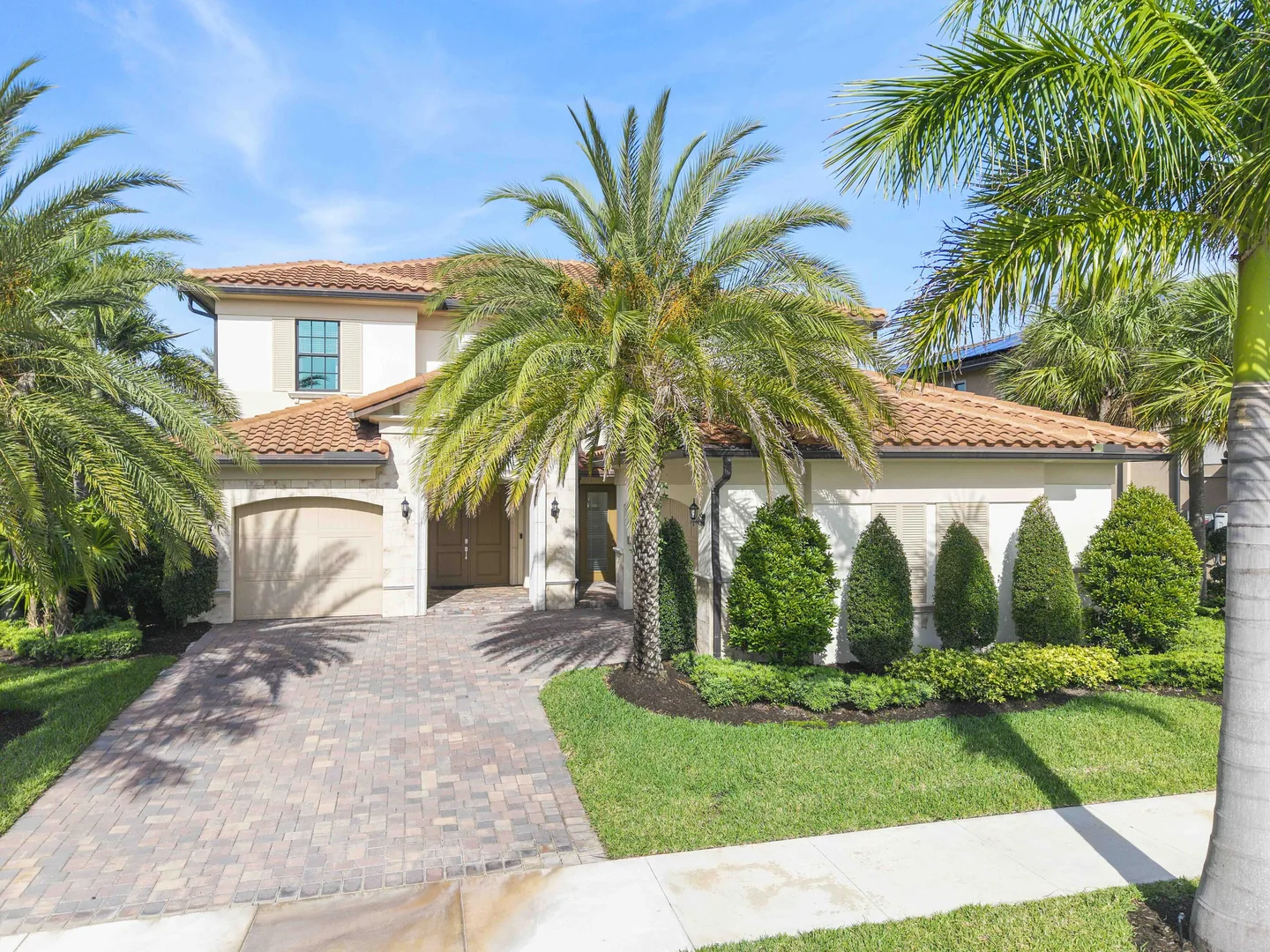 8685 Parkland Bay Dr
