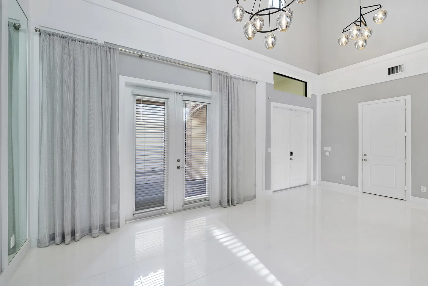 8685 Parkland Bay Dr