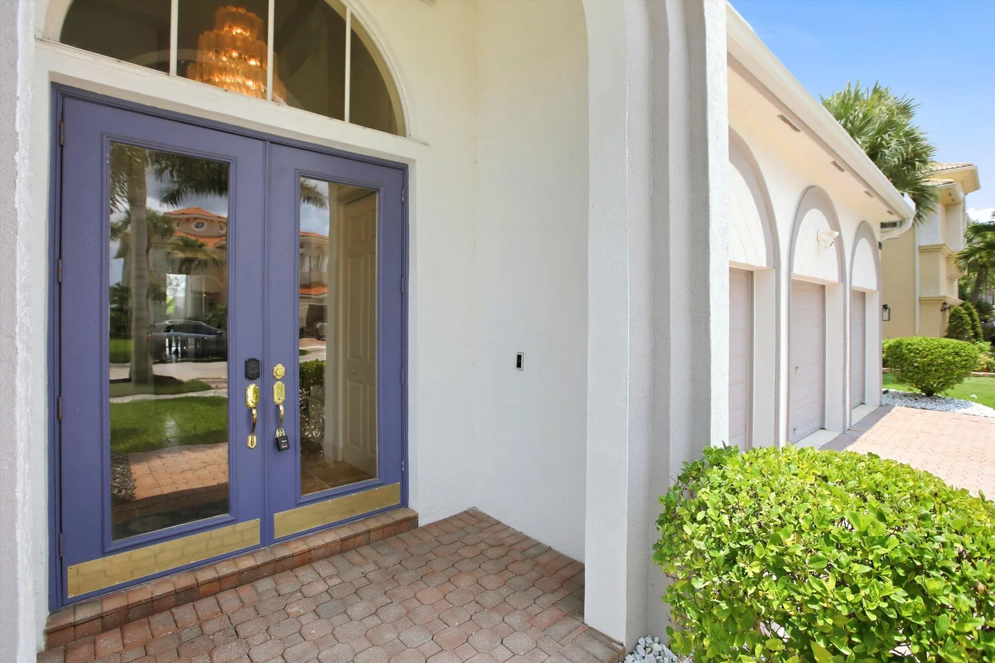 05-Property Photo 00