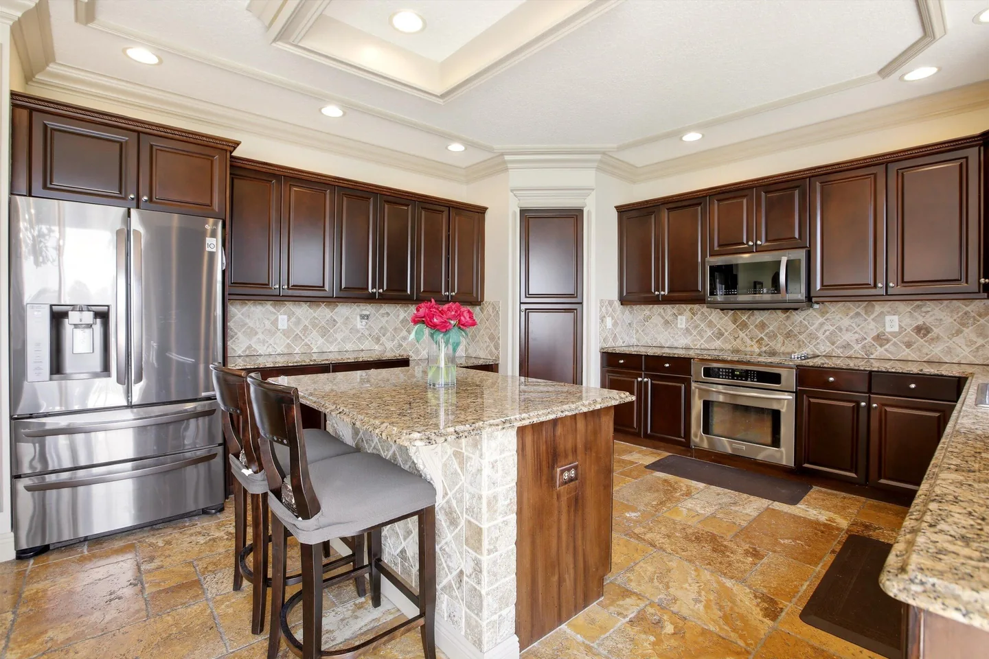 12-Property Photo 01