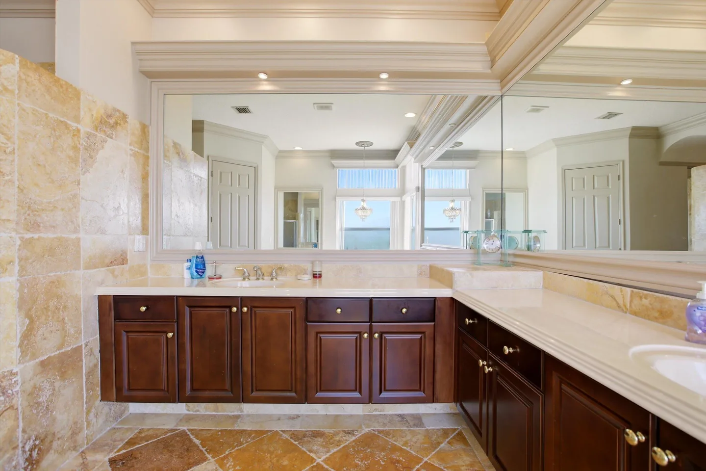 27-Property Photo 02
