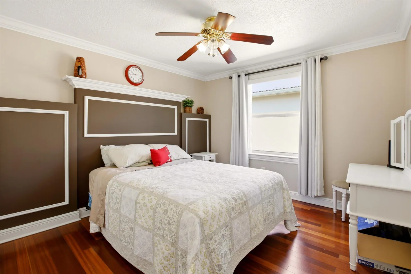 29-Property Photo 02