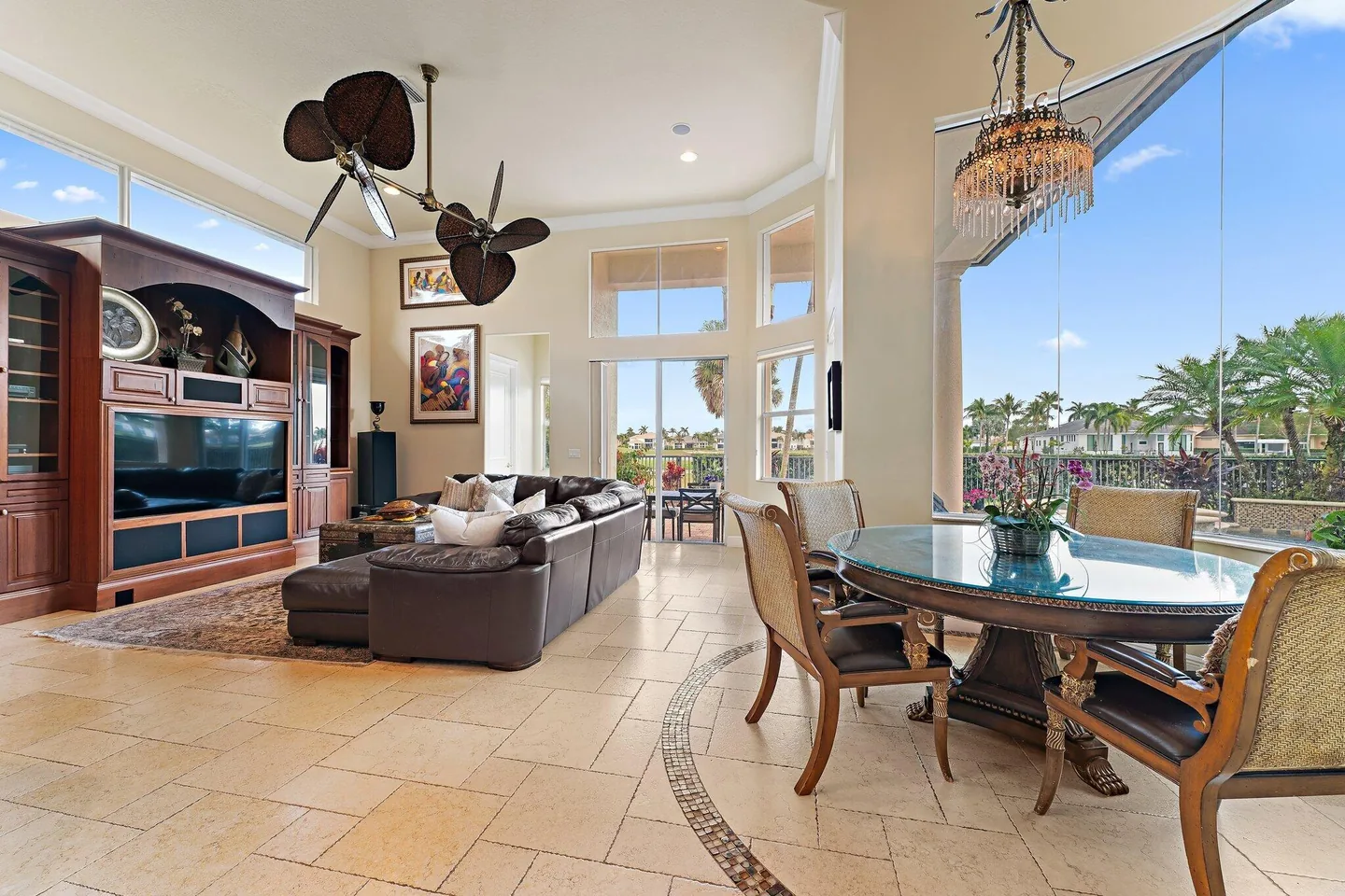 Family Room and Casu